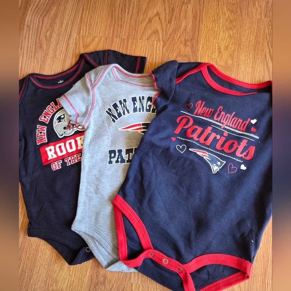 NFL New England Patriots Baby 6-9M 3pc Creeper Set New 100% Cotton Superbowl